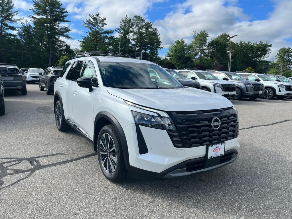 New 2026 Nissan Pathfinder Platinum
