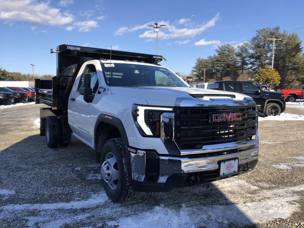 New 2026 GMC Sierra 3500 Base