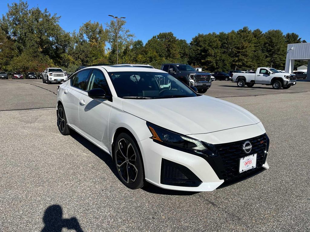 New 2026 Nissan Altima SR AWD