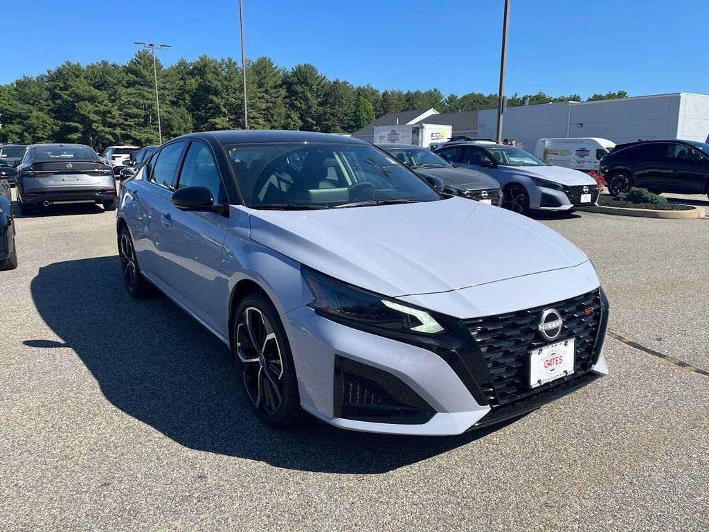New 2026 Nissan Altima SR AWD