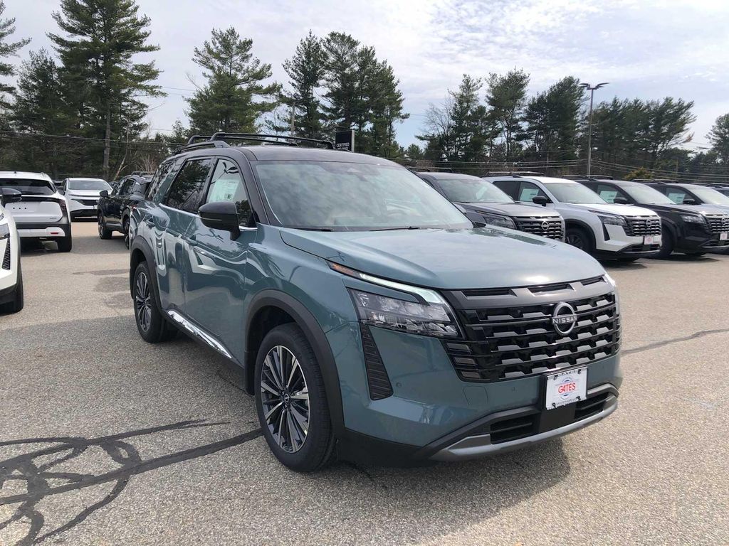 New 2026 Nissan Pathfinder Platinum