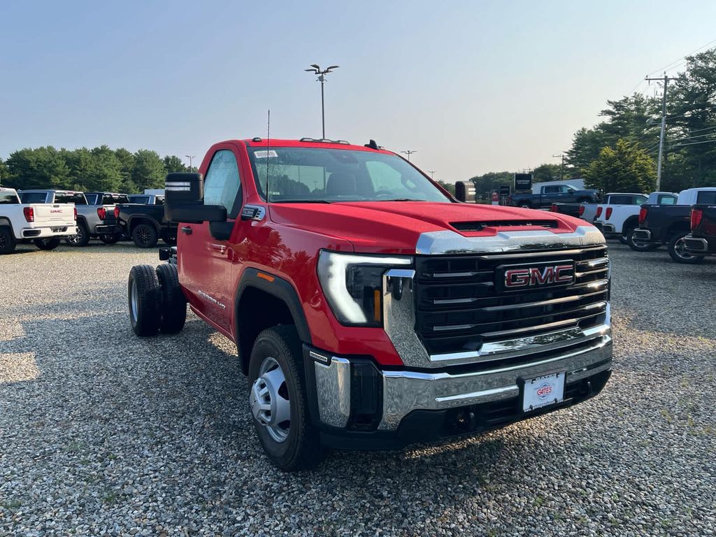 New 2026 GMC Sierra 3500 Base