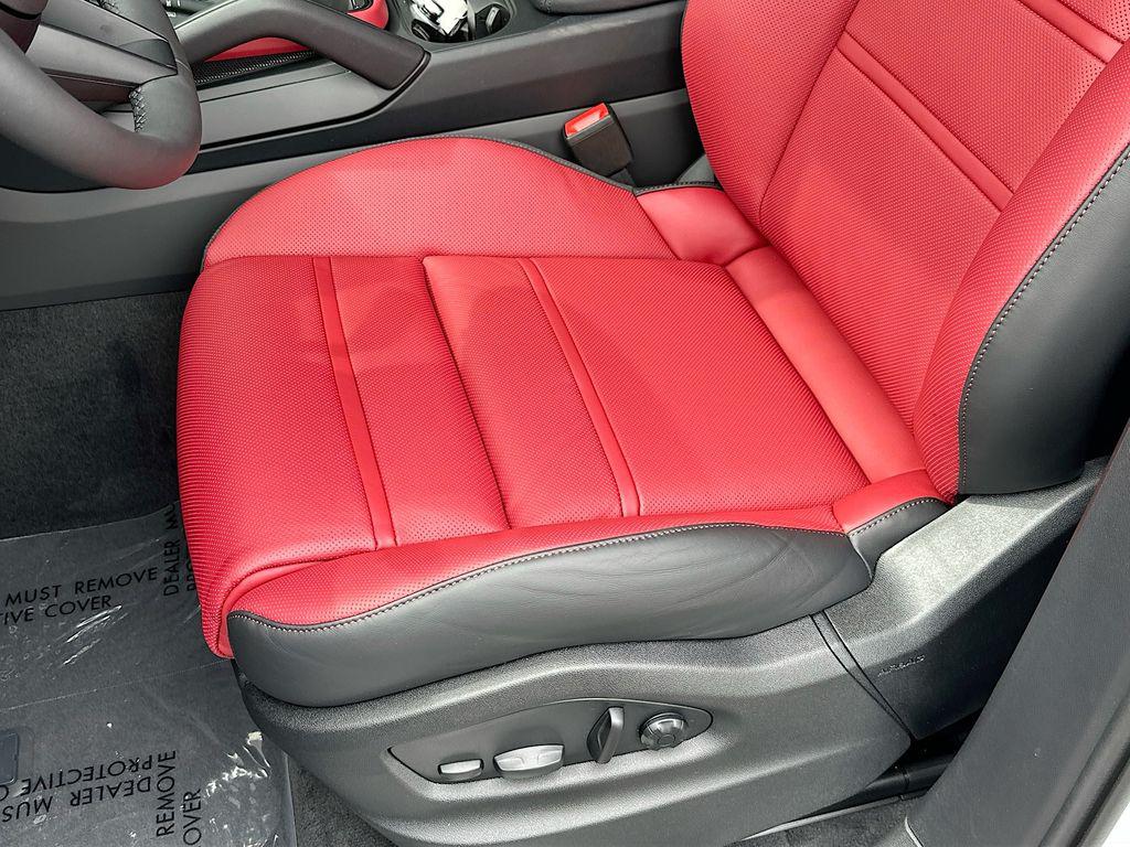 2026 Porsche CAYENNE 缩略图 22