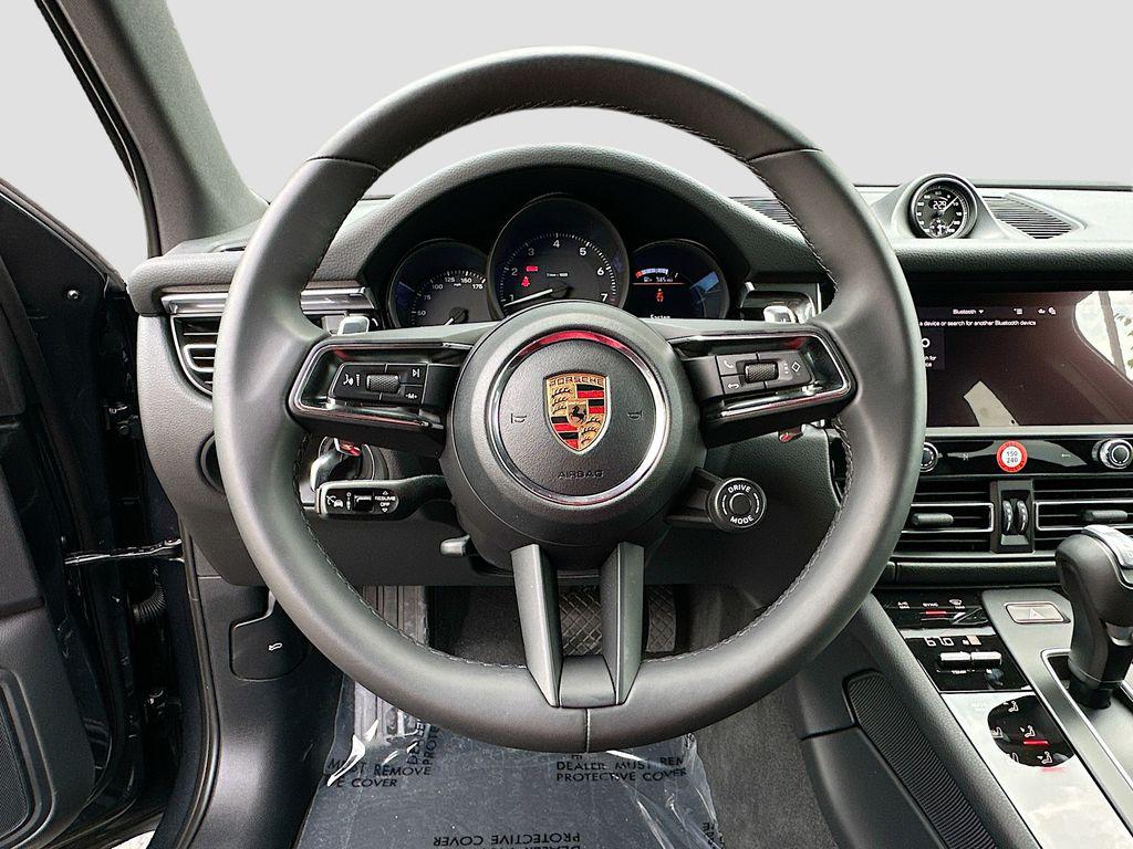 2026 Porsche MACAN — миниатюра 12