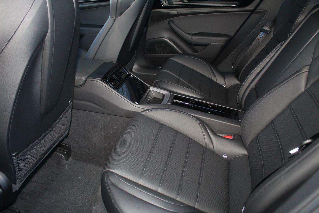 2026 Porsche PANAMERA 4 缩略图 23