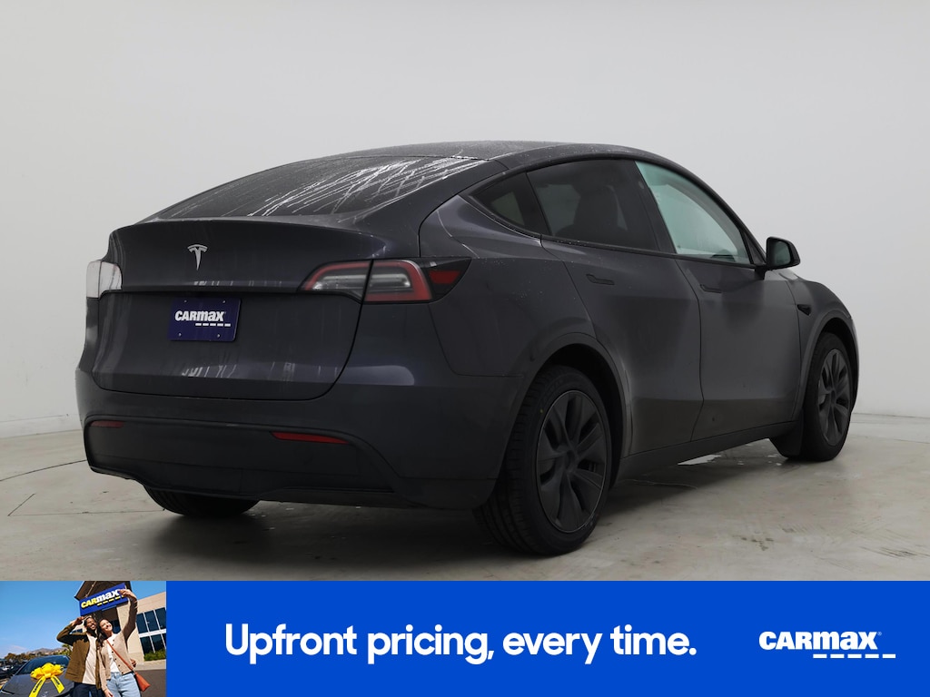 TESLA MODEL Y LONG RANGE - 10
