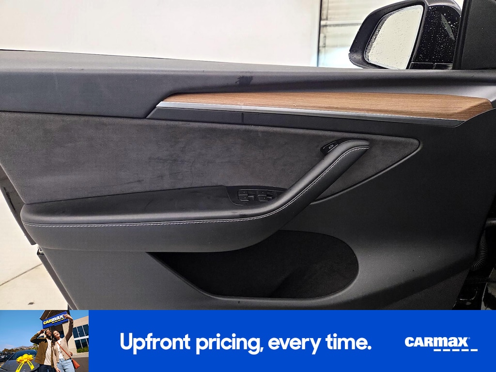 صورة مصغرة 15 لـ 2024 Tesla MODEL Y LONG RANGE