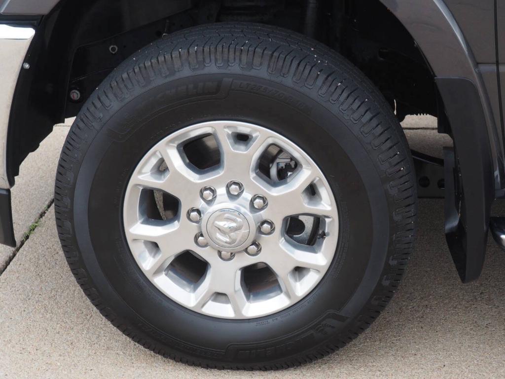2022 RAM 2500 LARAMIE 照片 4