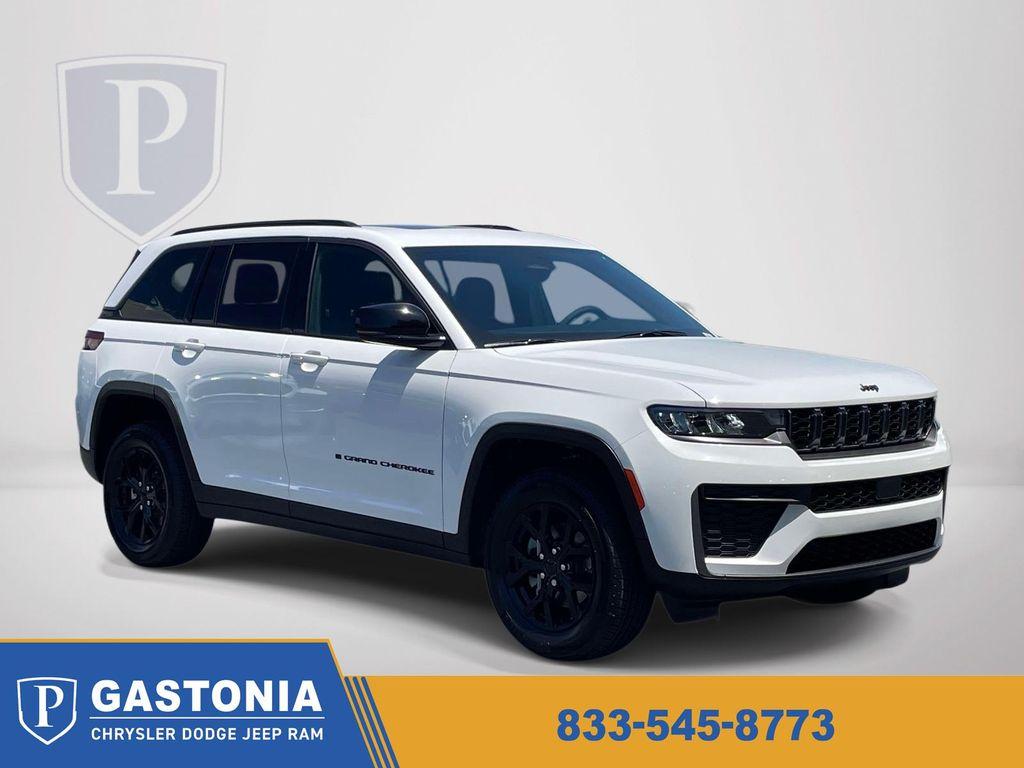New 2026 Jeep Grand Cherokee Laredo