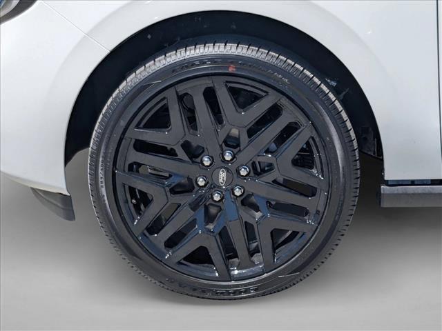 صورة 10 لـ 2027 FORD EXPEDITION PLATINUM