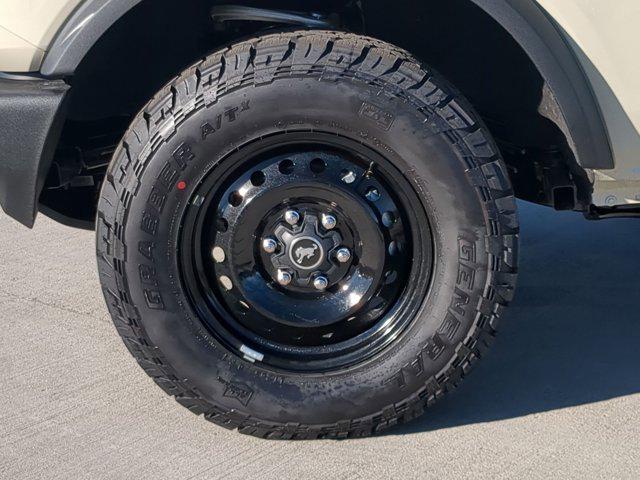 FORD BRONCO BIG BEND - 10