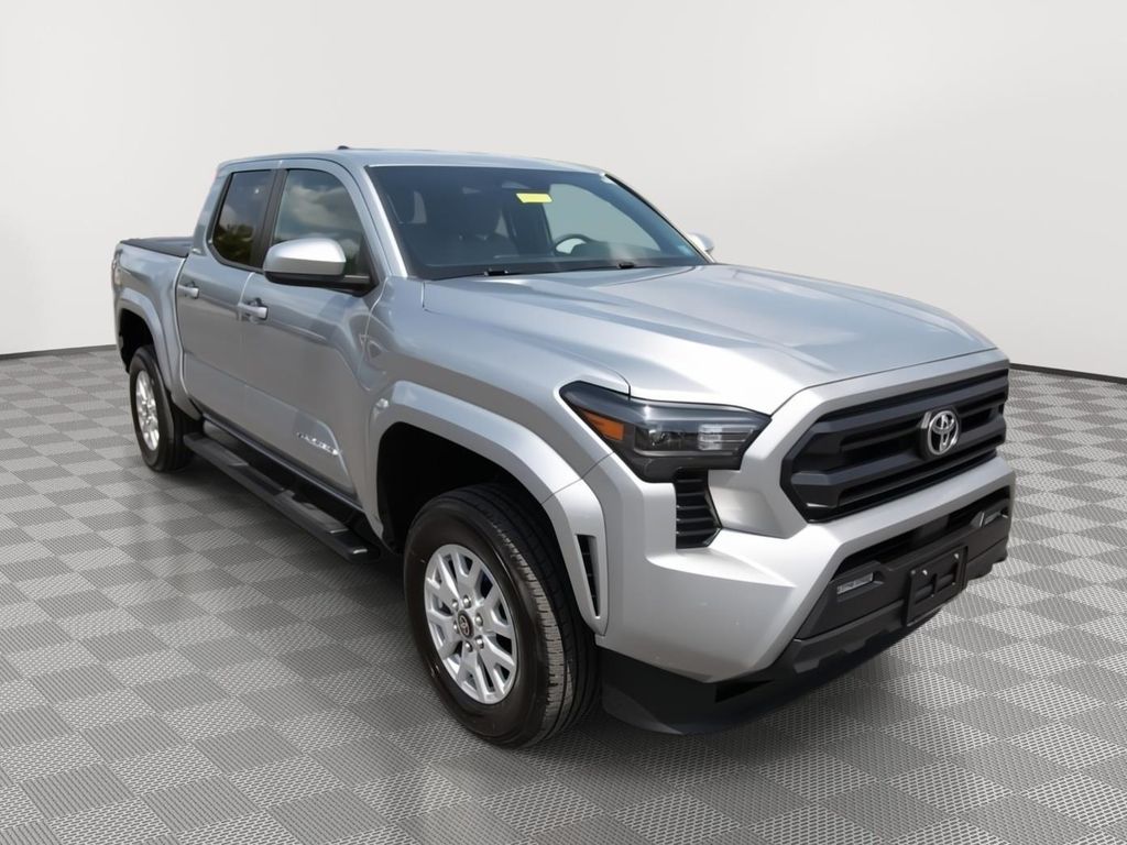 صورة 3 لـ 2025 Toyota TACOMA SR5