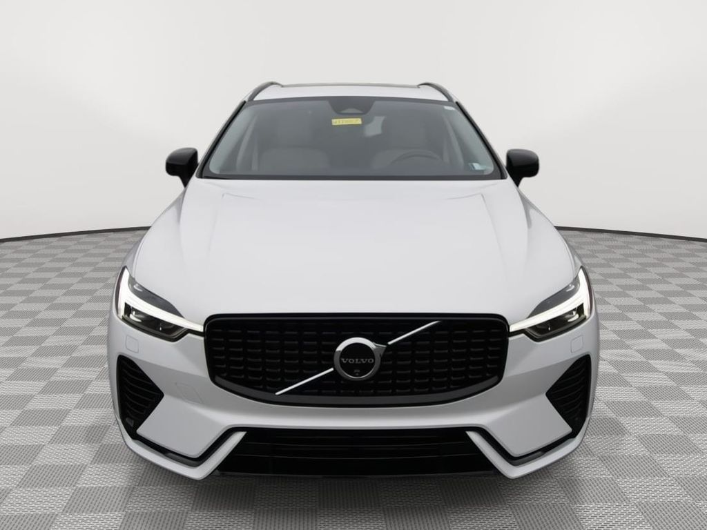 2024 Volvo XC60 RECHARGE PLUG-IN HYBRID T8 PLUS DARK THEME — фото 2