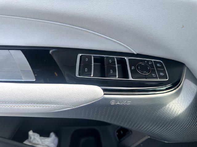 صورة مصغرة 11 لـ 2023 Cadillac LYRIQ LUXURY