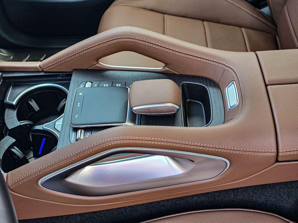 صورة مصغرة 14 لـ 2026 Mercedes-BENZ GLE