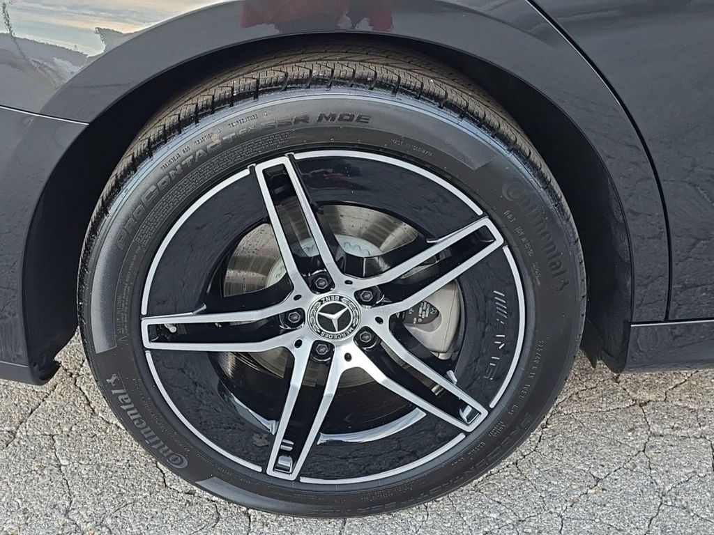 MERCEDES-BENZ E-CLASS - 8