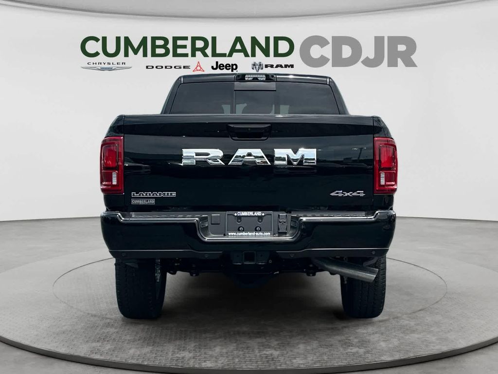 صورة 5 لـ 2026 RAM 2500 LARAMIE MEGA CAB 4X4 6'4' BOX