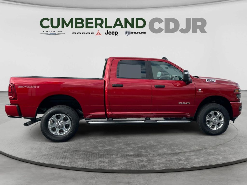 صورة 7 لـ 2026 RAM 3500 BIG HORN CREW CAB 4X4 6'4' BOX