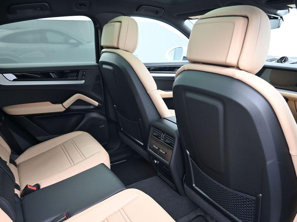 PORSCHE CAYENNE - 7