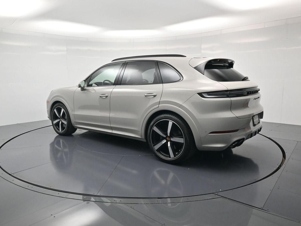 2026 Porsche CAYENNE GTS 照片 3