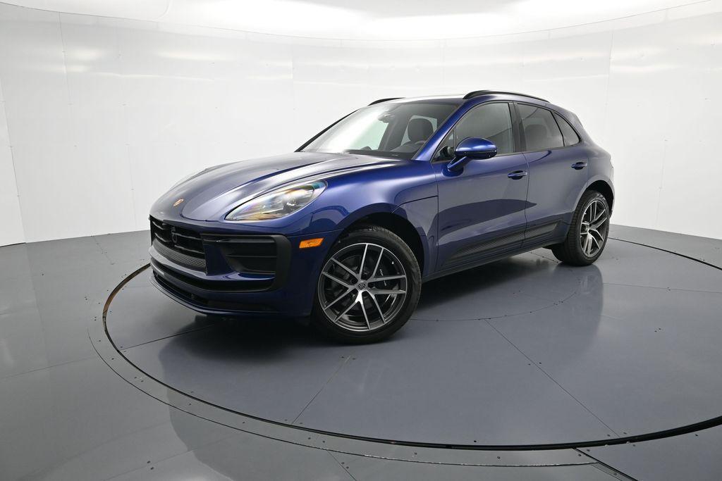 New 2026 Porsche Macan Base