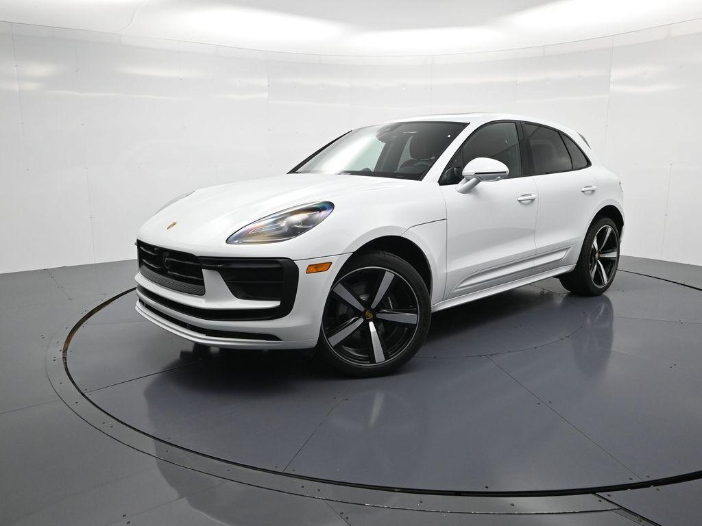 New 2026 Porsche Macan Base