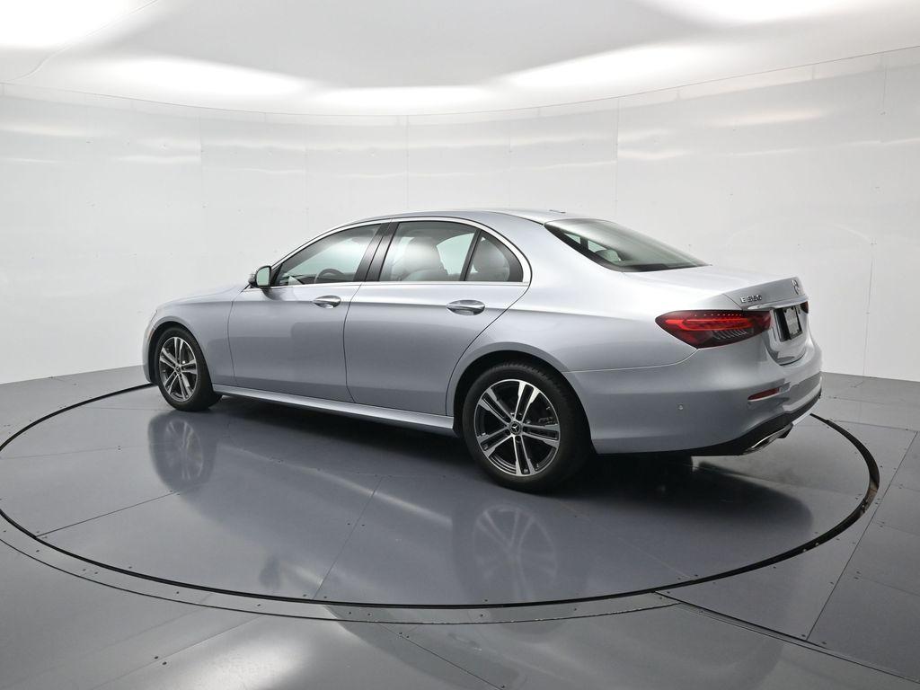 MERCEDES-BENZ E-CLASS - 3