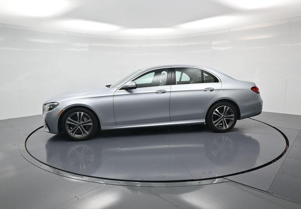 MERCEDES-BENZ E-CLASS - 2