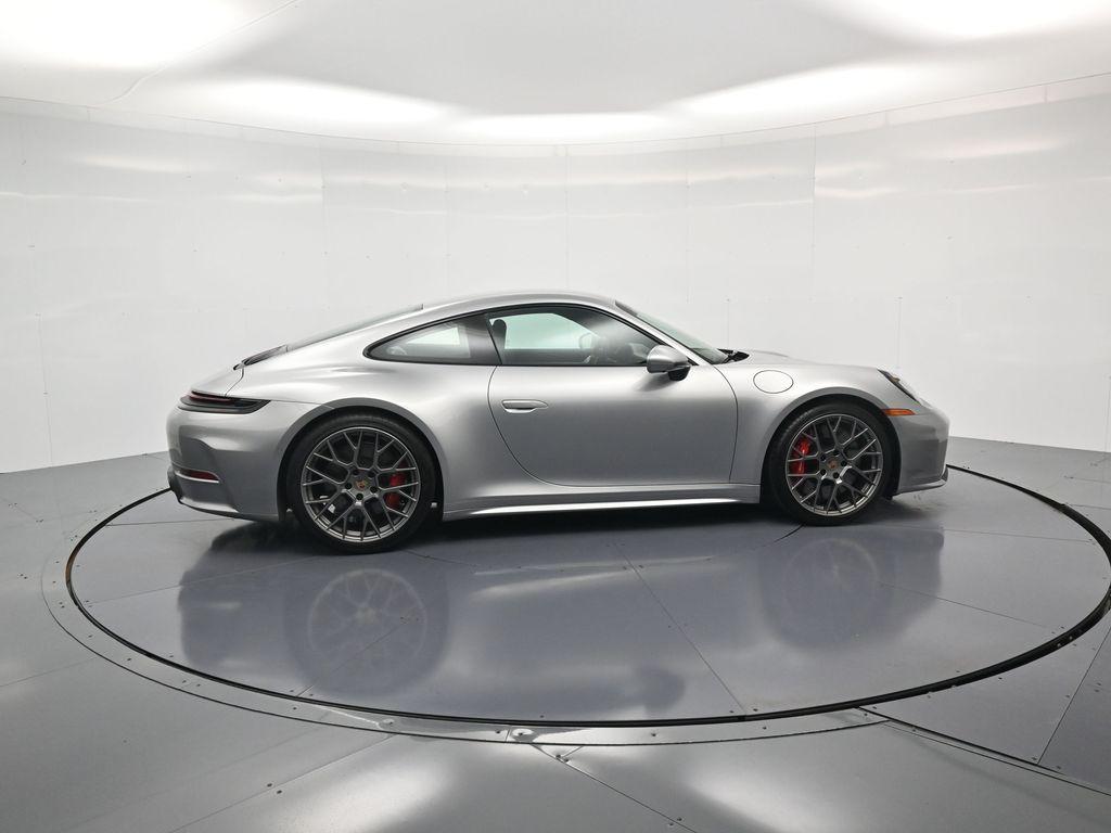 صورة مصغرة 35 لـ 2026 Porsche 911 CARRERA S