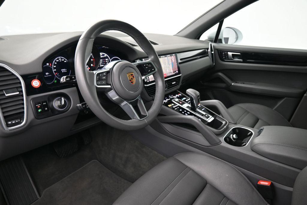 صورة 4 لـ 2020 Porsche CAYENNE BASE
