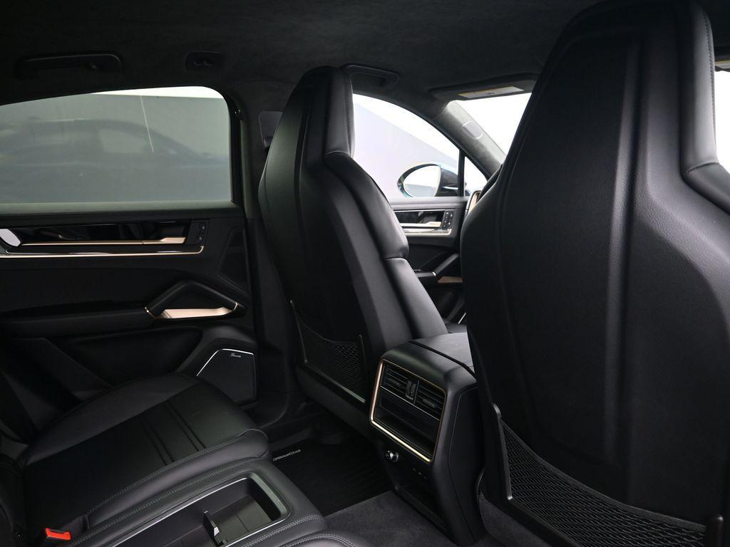 PORSCHE CAYENNE - 7