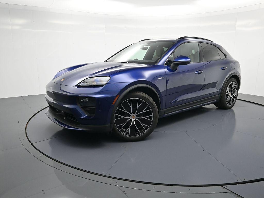 New 2026 Porsche Macan 4