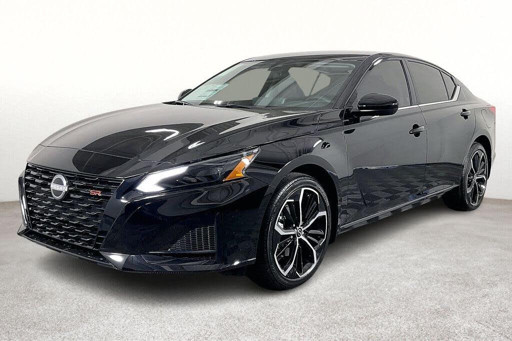 New 2026 Nissan Altima SR AWD