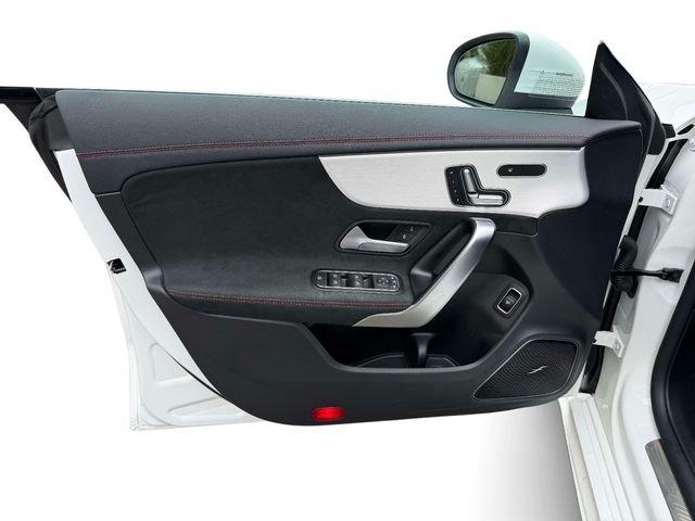 صورة 11 لـ 2026 Mercedes-BENZ AMG CLA 35 BASE