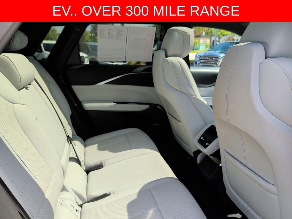 صورة مصغرة 44 لـ 2024 Cadillac LYRIQ LUXURY