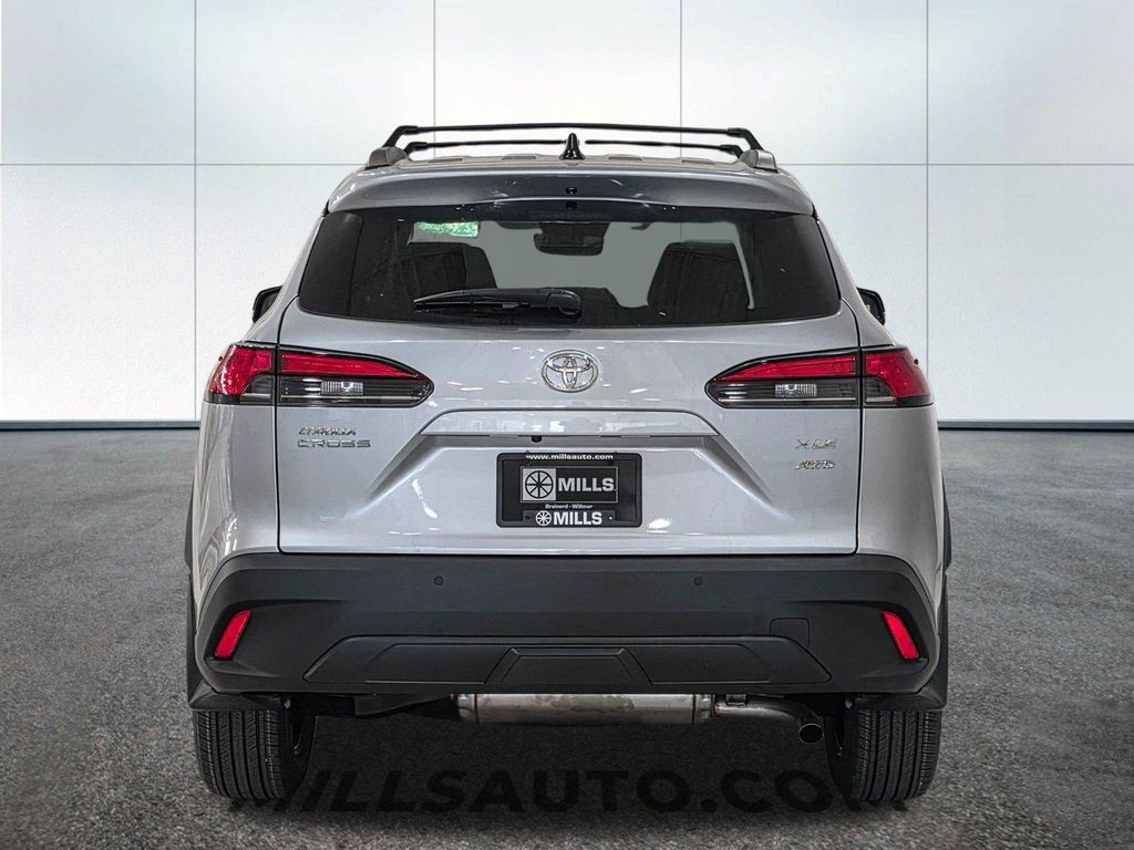صورة مصغرة 6 لـ 2026 Toyota COROLLA CROSS XLE