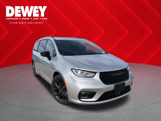 New 2026 Chrysler Pacifica Limited