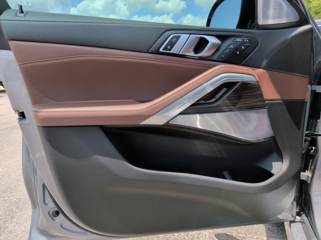 2025 BMW X6 M60I — миниатюра 29