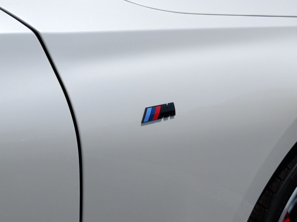 صورة 14 لـ 2026 BMW M240 I XDRIVE