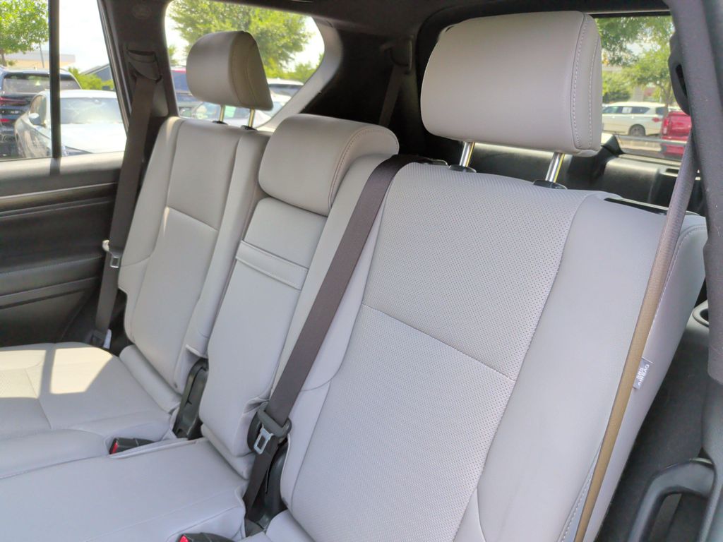 صورة مصغرة 33 لـ 2023 Lexus GX 460 BASE