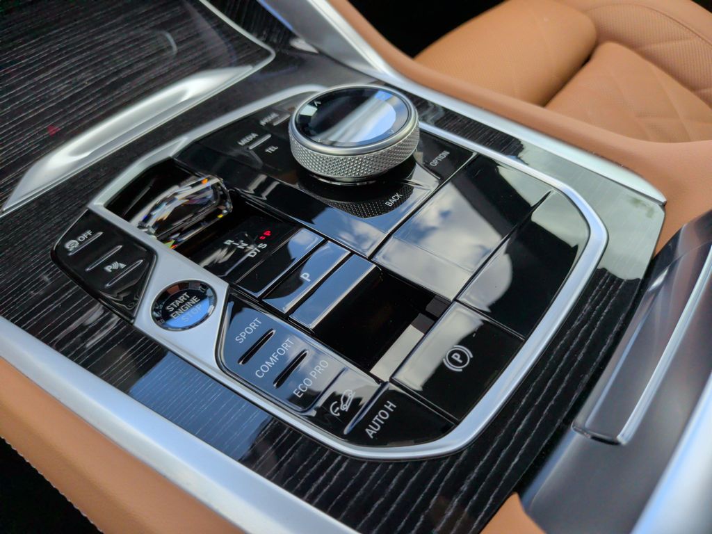2026 BMW X6 M60I — миниатюра 21
