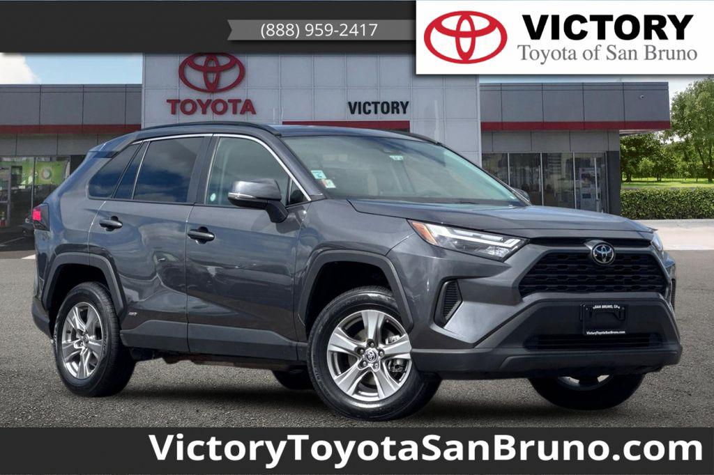 TOYOTA RAV4 - 1