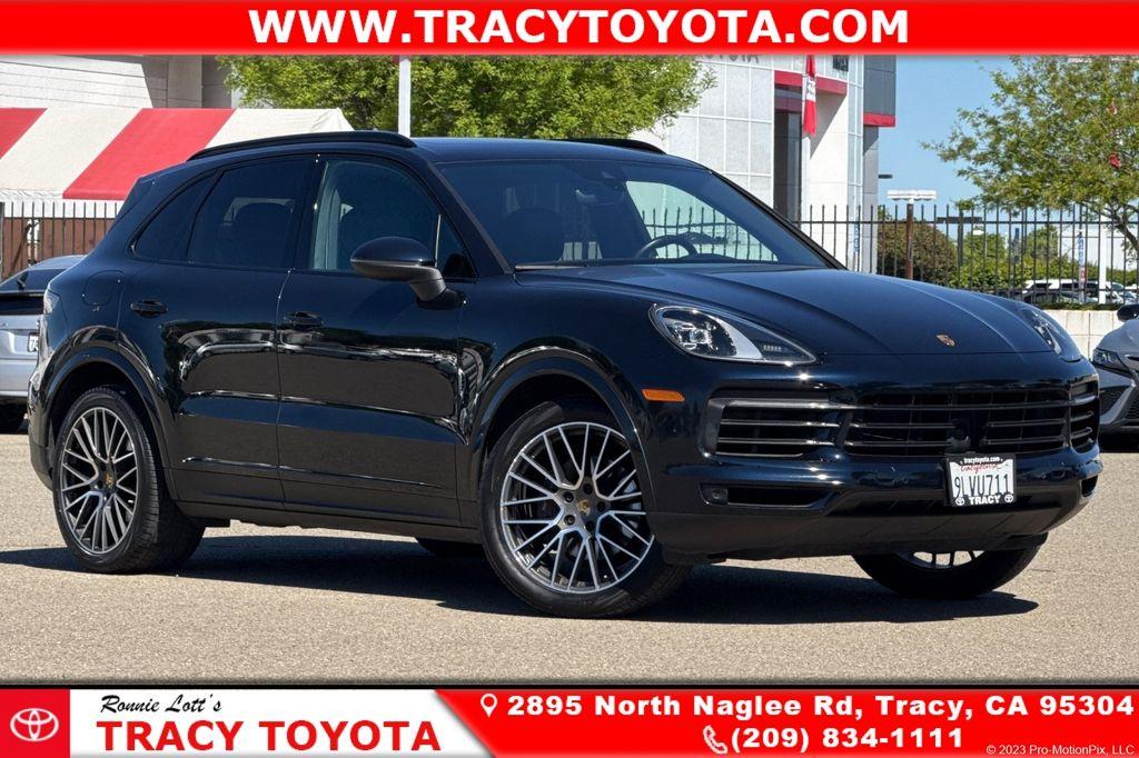 PORSCHE CAYENNE - 1
