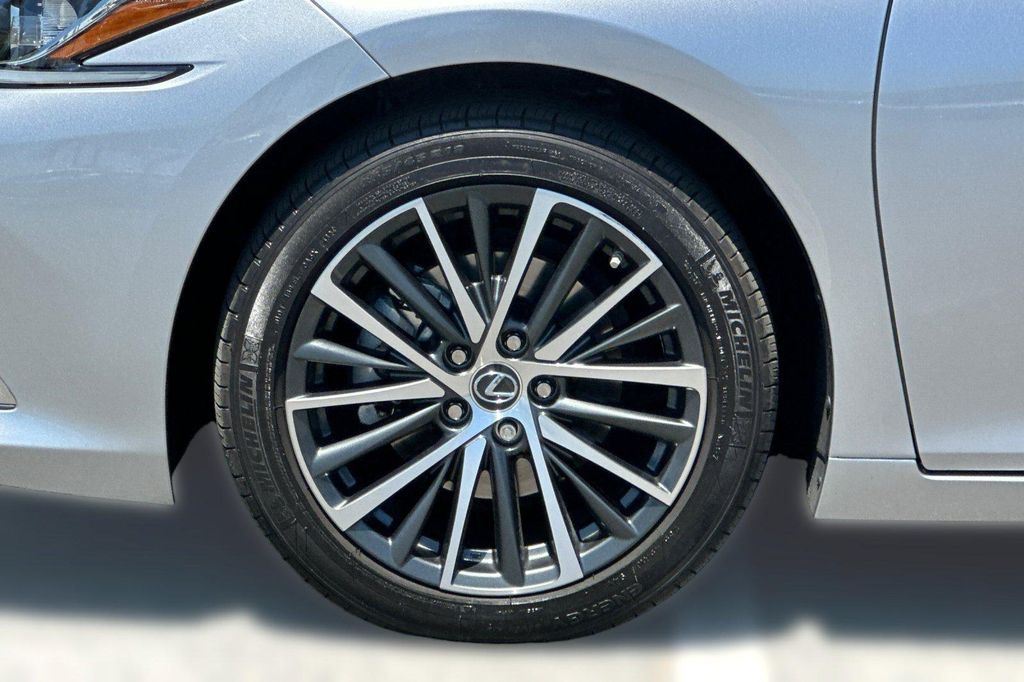 2025 Lexus ES 350 BASE 缩略图 13