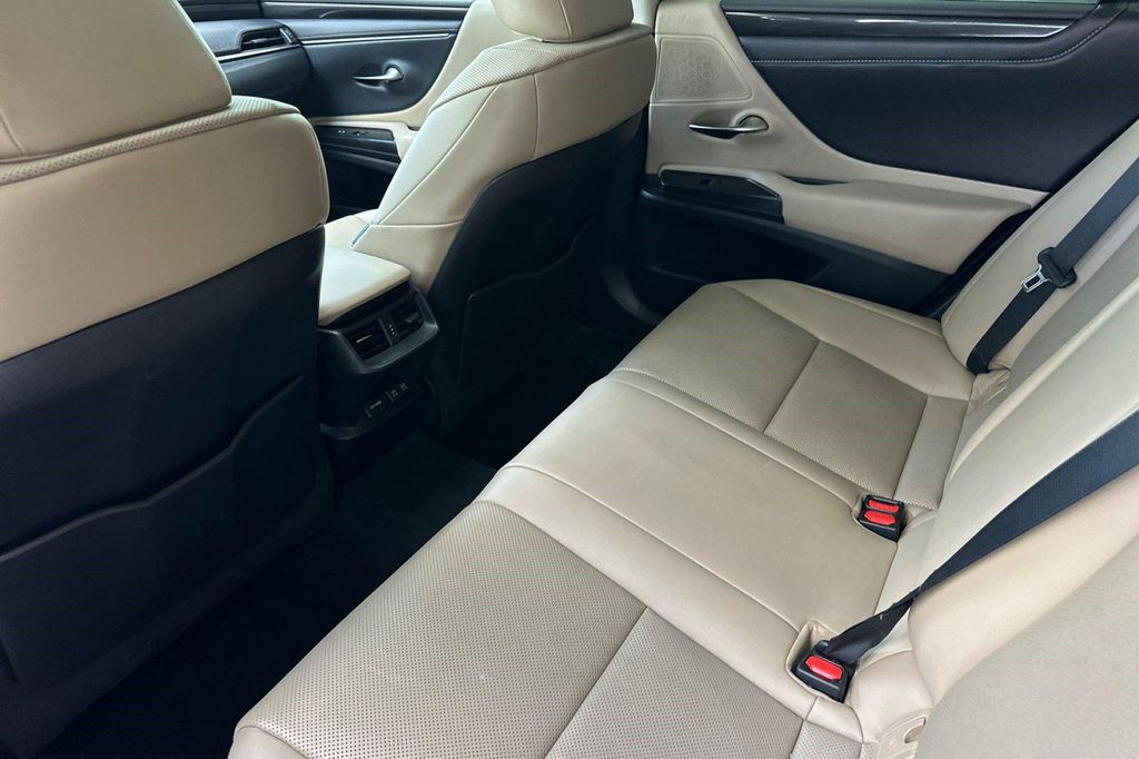 2021 Lexus ES 300H BASE 缩略图 24