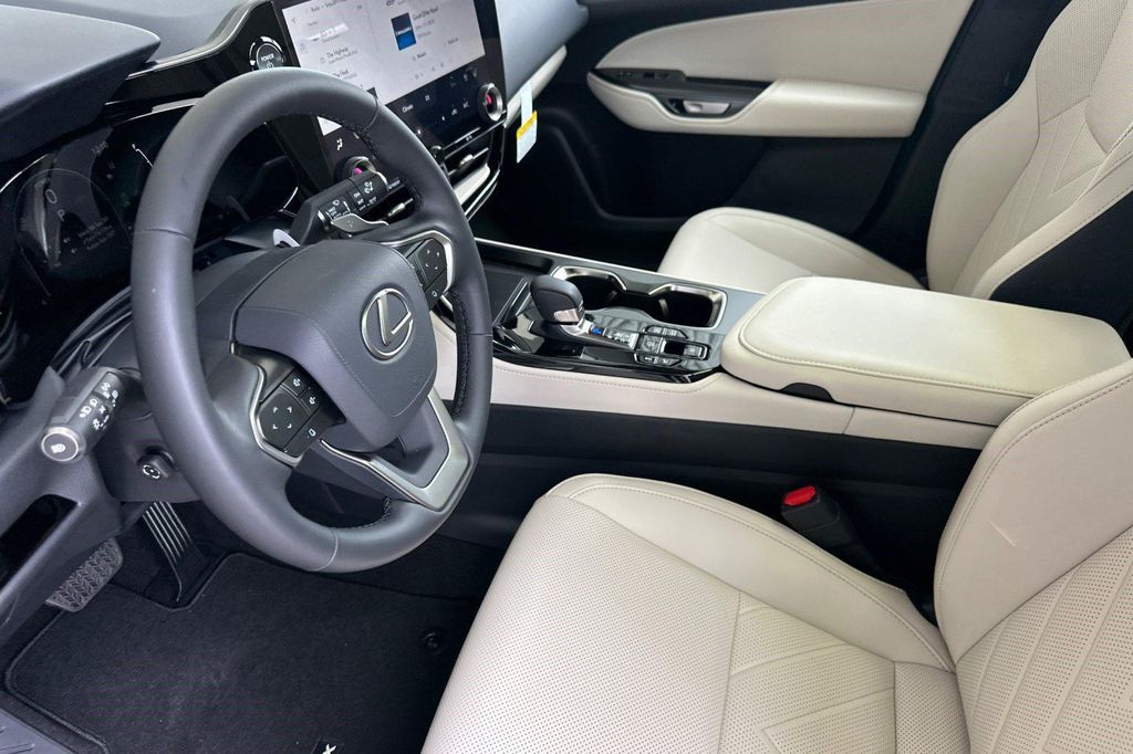 2026 Lexus NX 450H+ LUXURY 缩略图 4