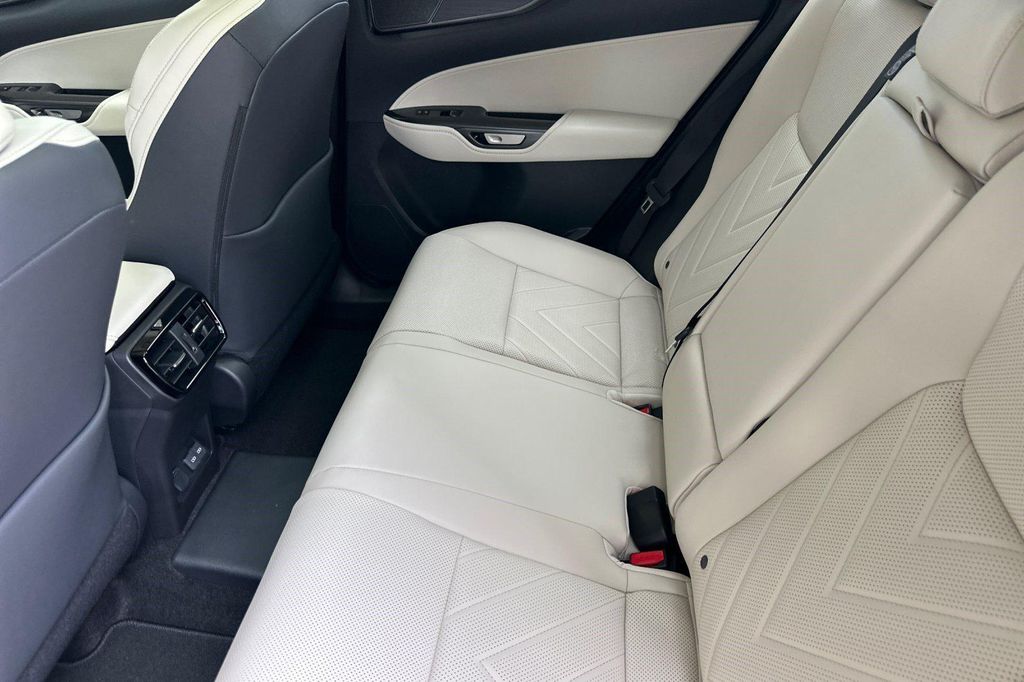 2026 Lexus NX 450H+ LUXURY 缩略图 23