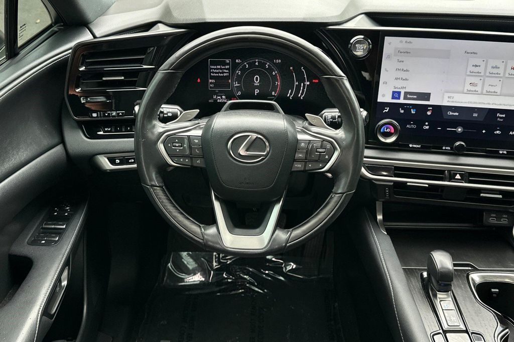 صورة مصغرة 30 لـ 2023 Lexus RX 350 PREMIUM
