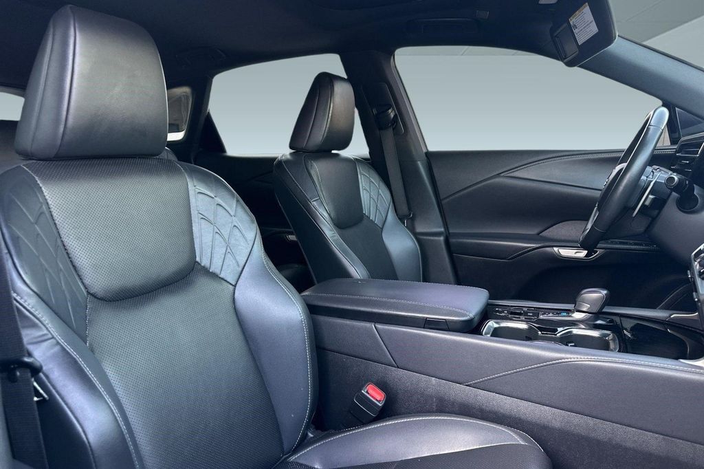 صورة مصغرة 28 لـ 2024 Lexus RX 350 PREMIUM PLUS