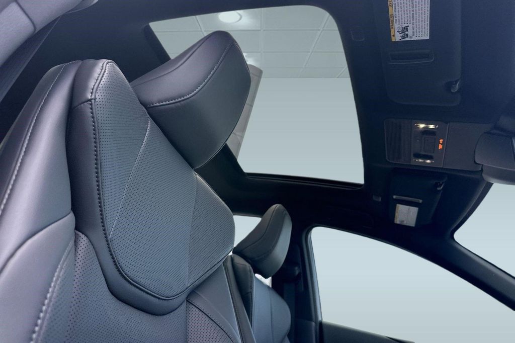 صورة مصغرة 25 لـ 2026 Lexus ES 350E PREMIUM